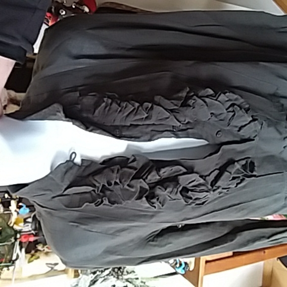 Buffalo David Bitton ruffle front long sleeve top - Picture 7 of 7